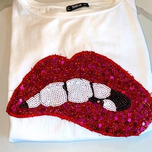 Lip T-shirt